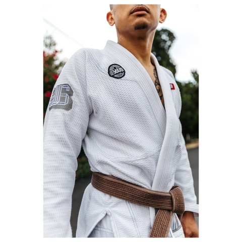 DOGI 045/ PRATA 450G (White)