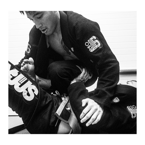 DOGI 044/ N.P.L.H. 450G (Black)