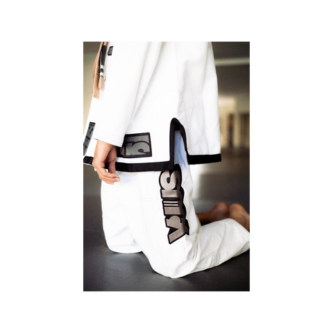 DOGI 034/ Monotones 450G Youth (Newspaper)