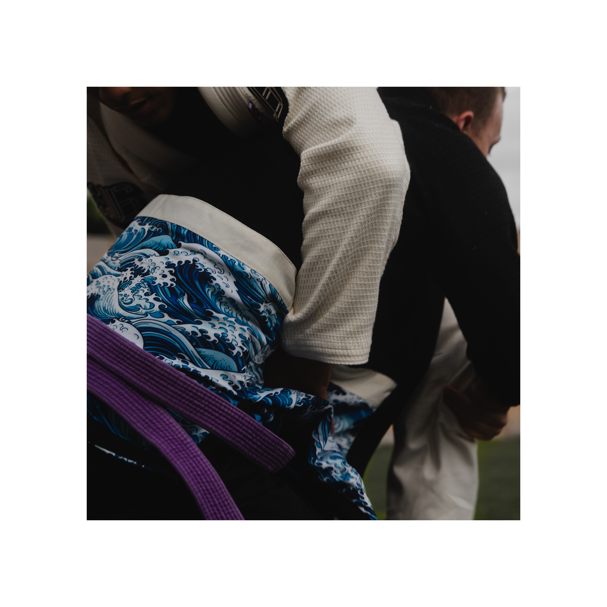 DOGI 038/ Waves + Weaves 450G (Black)