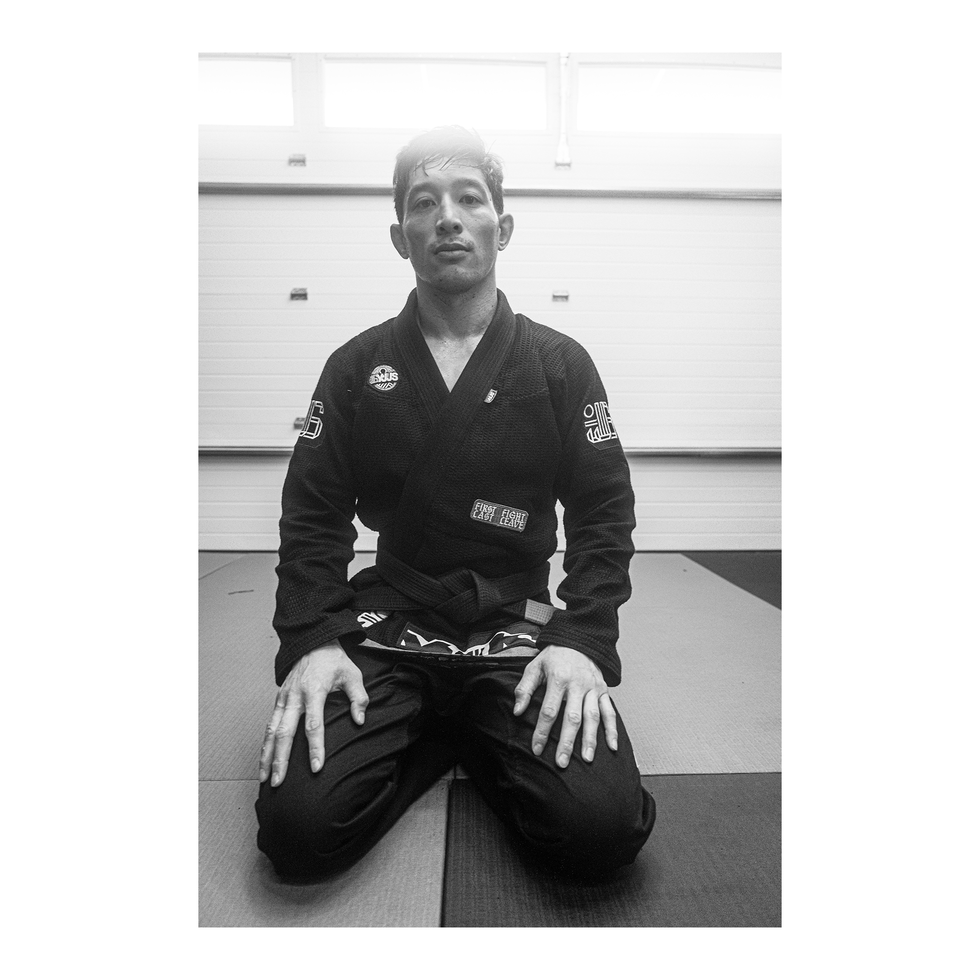 DOGI 044/ N.P.L.H. 450G (Black)