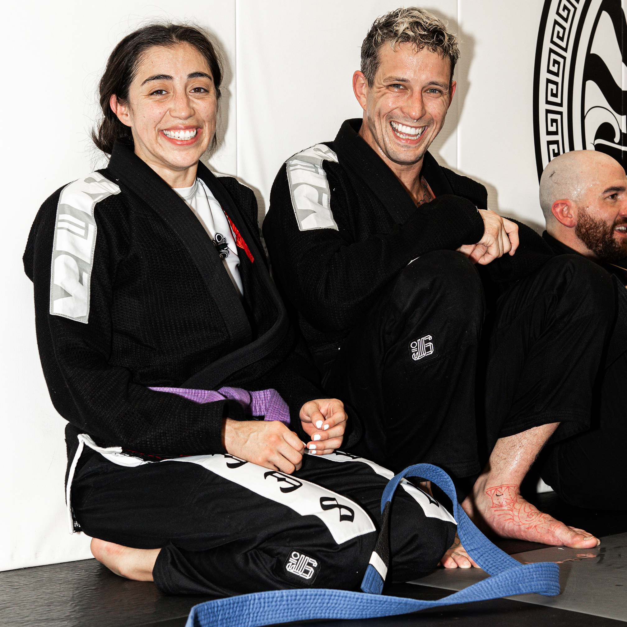 DOGI 052/ Y.V.T.W 450G (White)