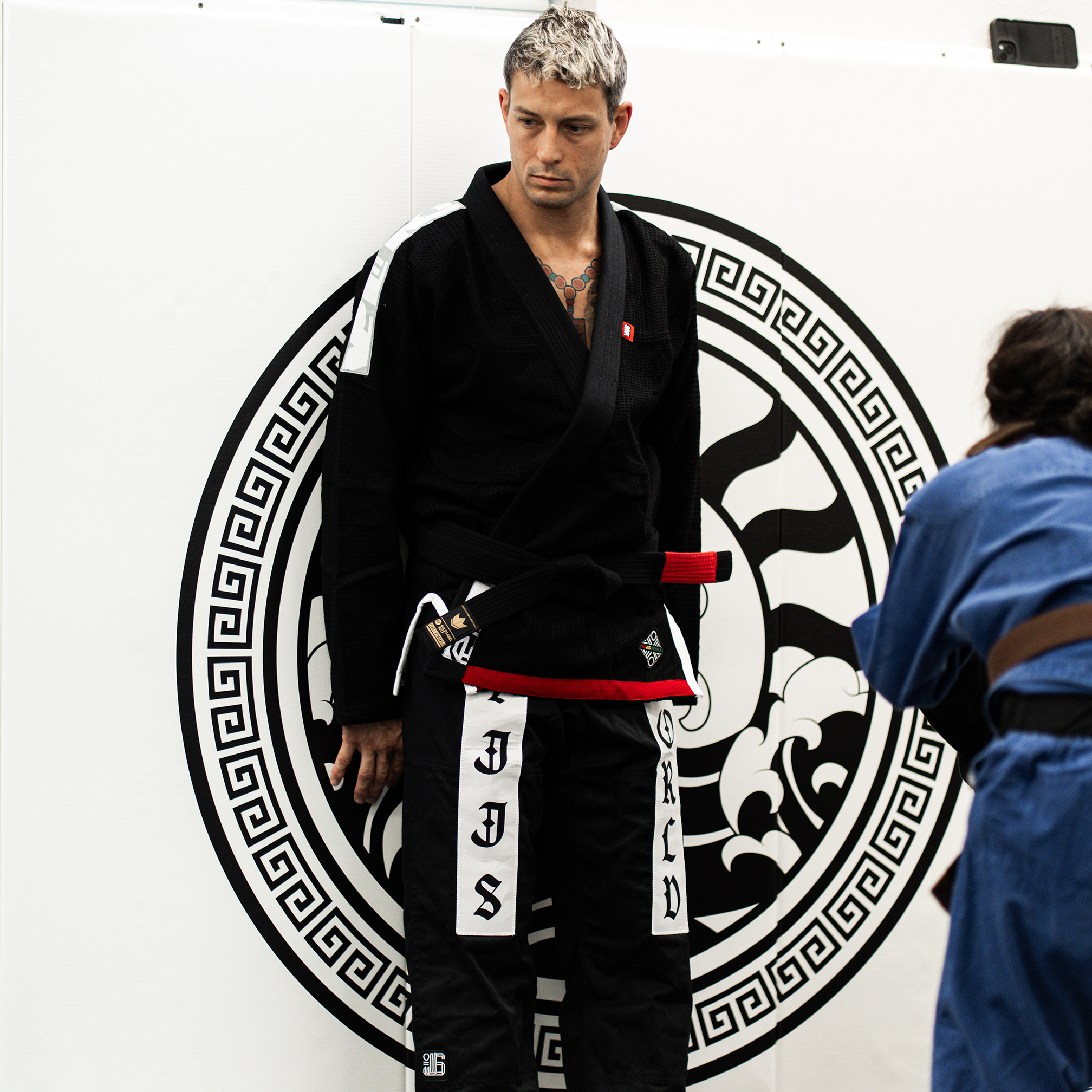 DOGI 051/ Y.V.T.W 450G (Black)