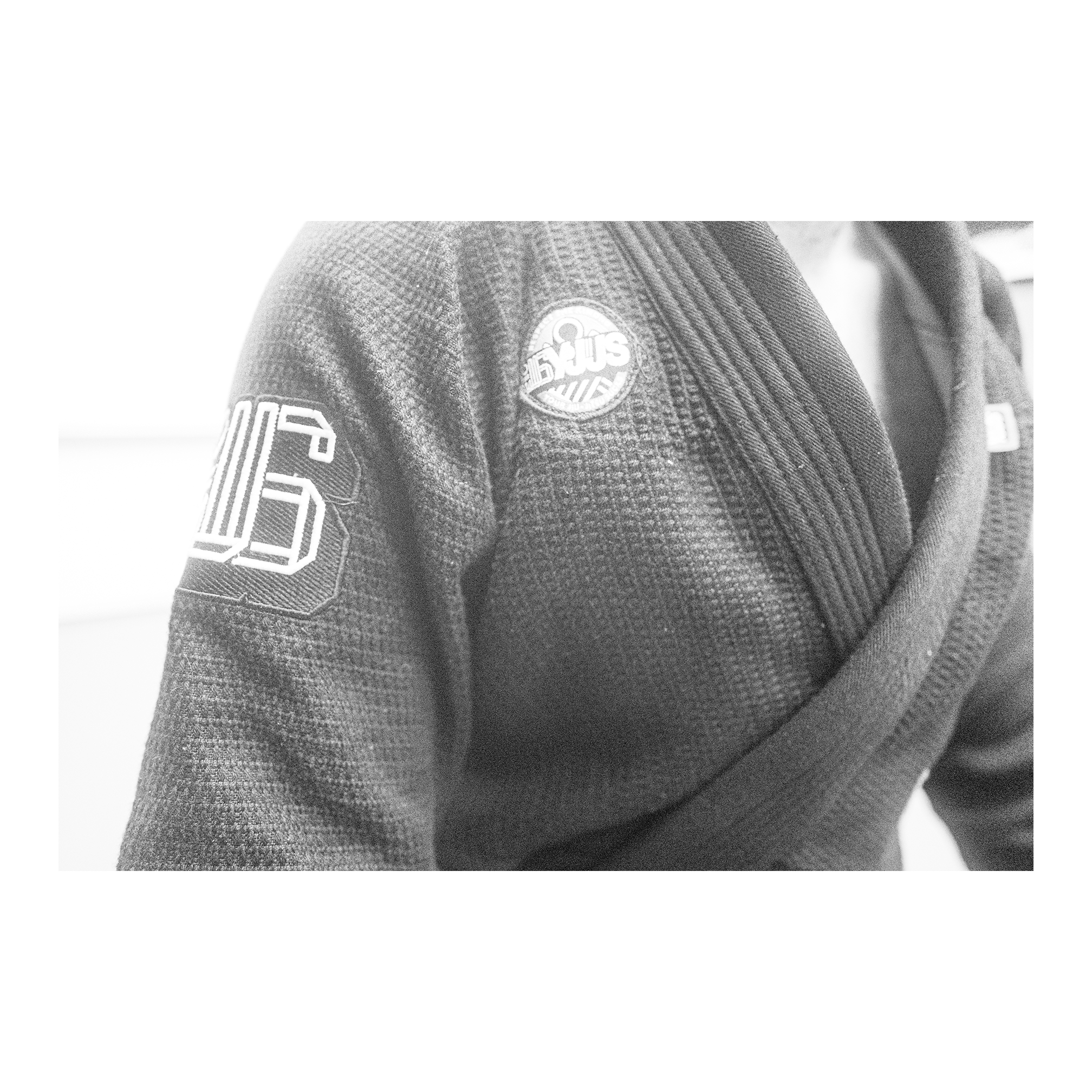 DOGI 044/ N.P.L.H. 450G (Black)