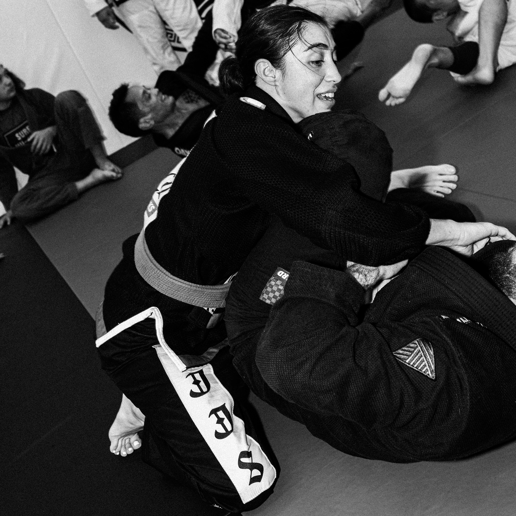 DOGI 052/ Y.V.T.W 450G (White)