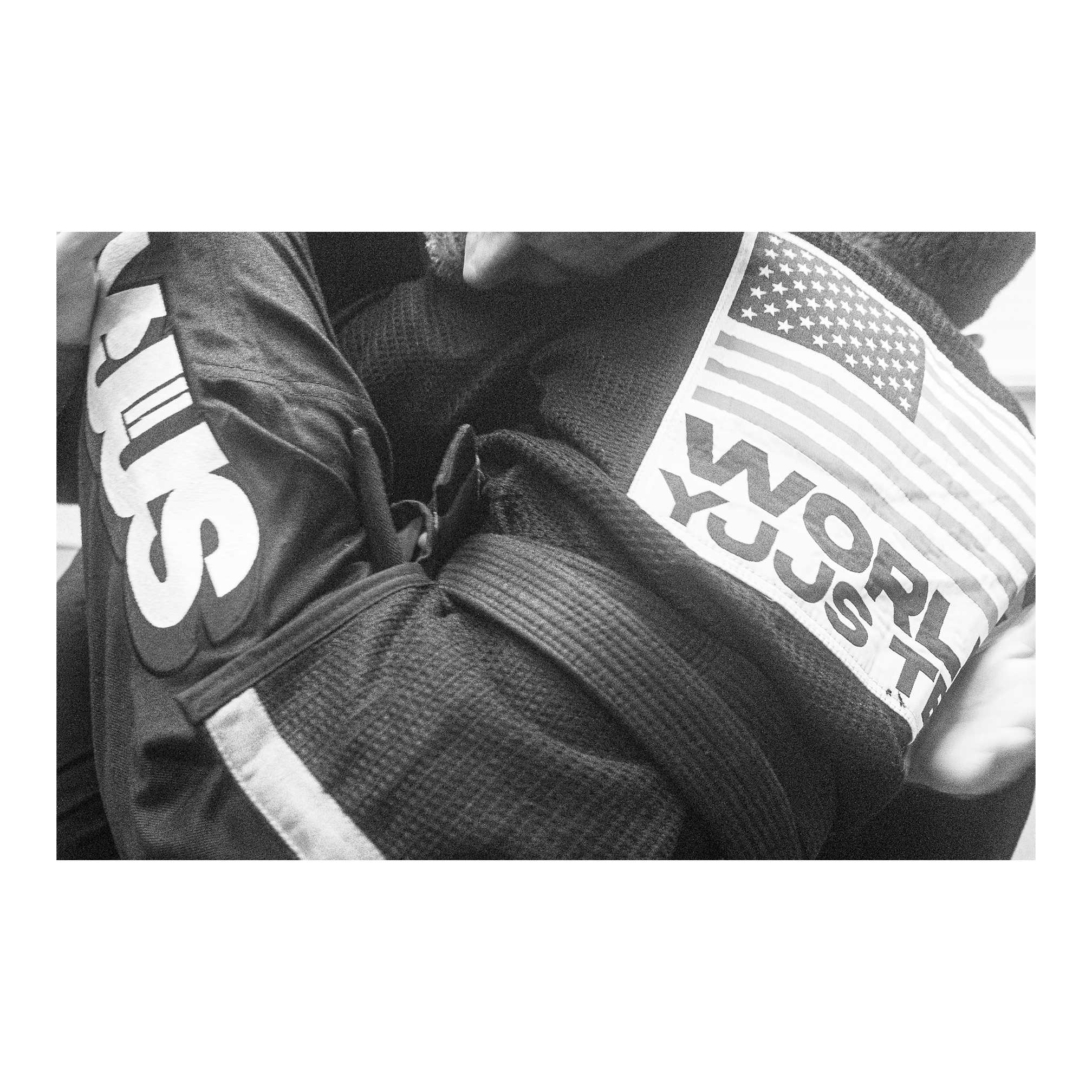 DOGI 044/ N.P.L.H. 450G (Black)