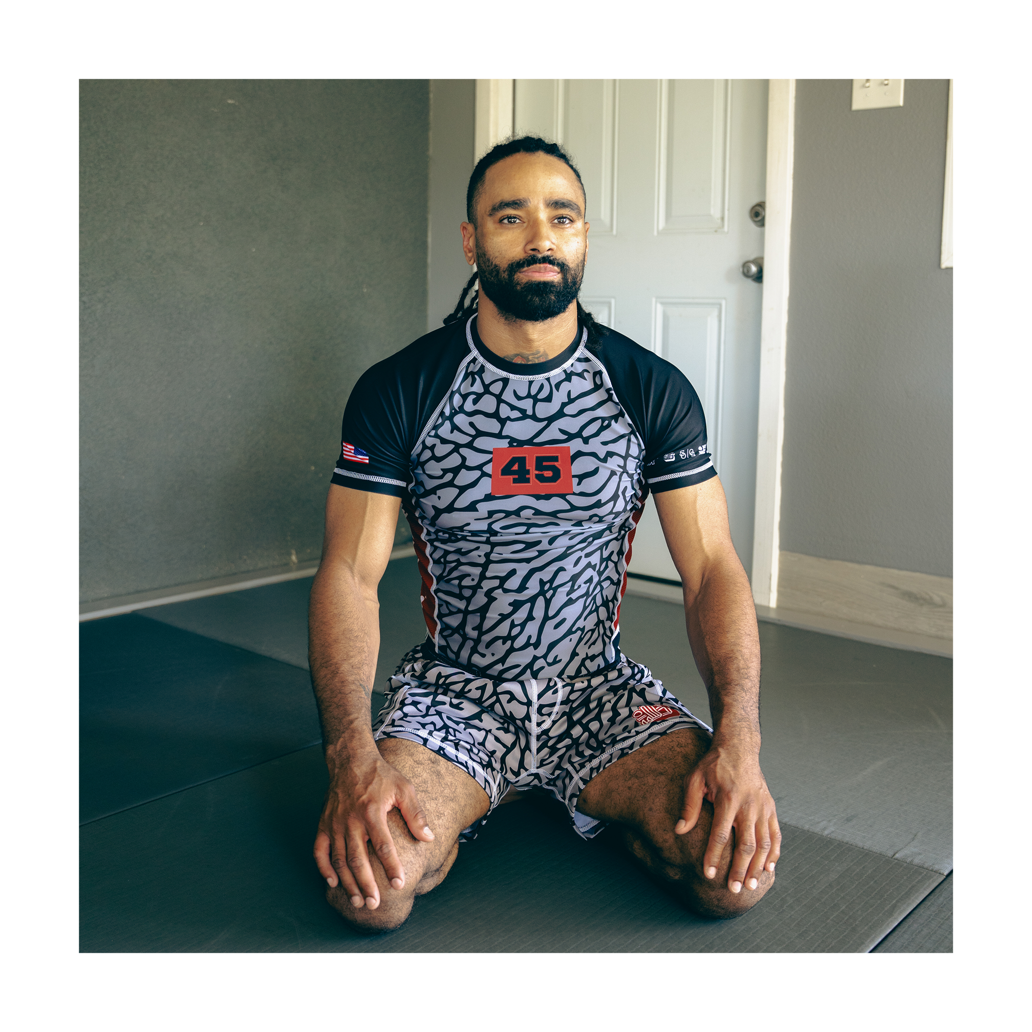 Six Rings Training Shorts (Elephant)