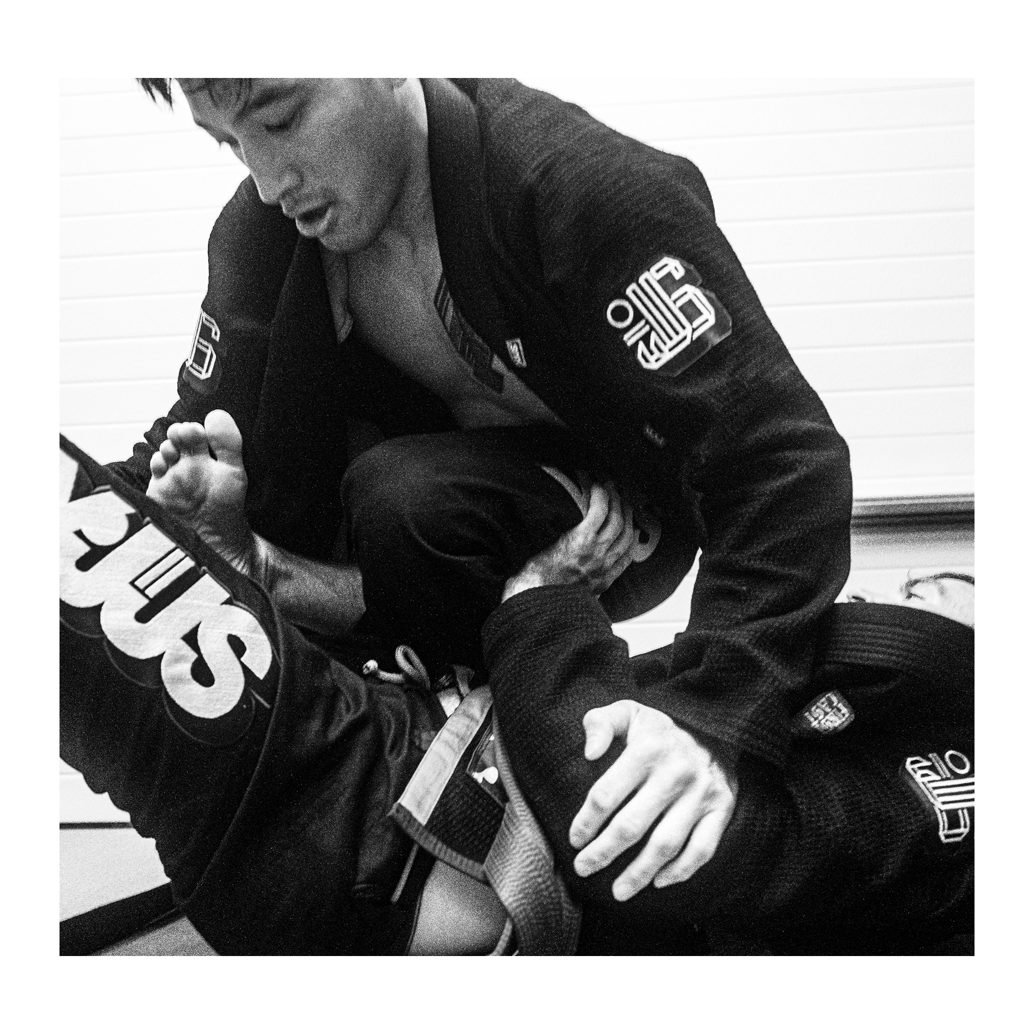 DOGI 044/ N.P.L.H. 450G (Black)