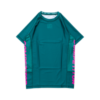 STORE HOURS Rashguard (GREEN/PINK)