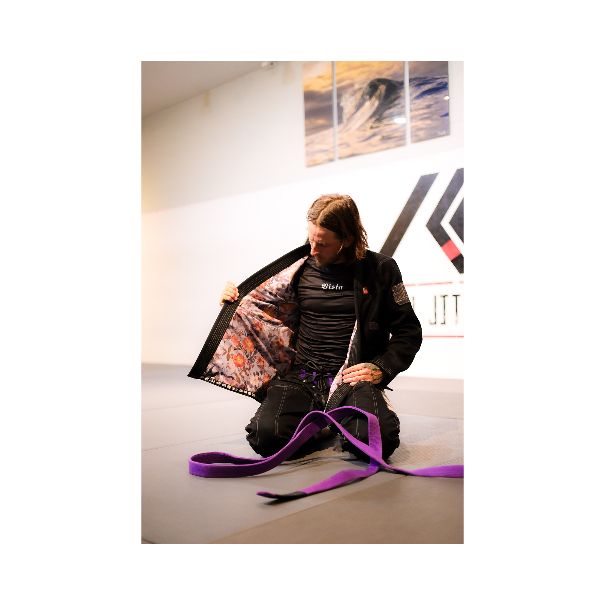 DOGI 035/ Lolas House 550G (Black)